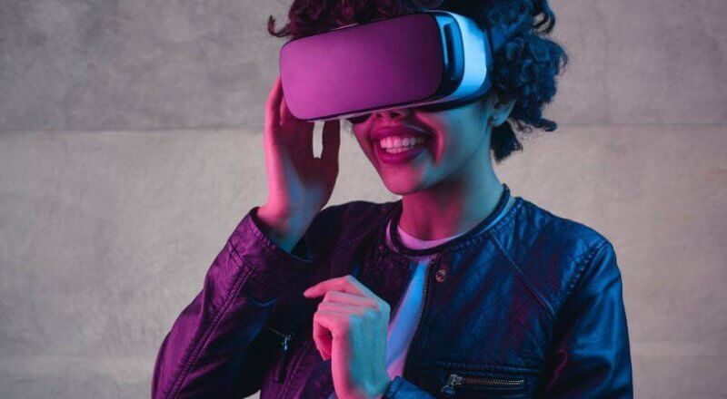Virtual Reality - Marketers Attention to VR